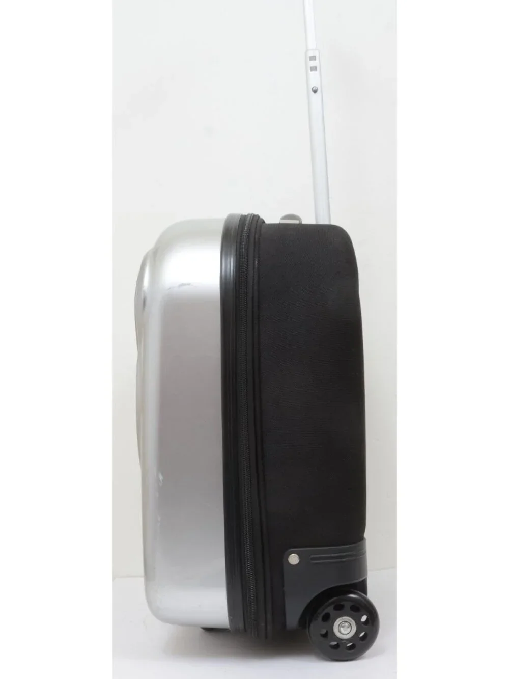 Monster High Skullette Rolling Hardcase Luggage Case Silver Travel Doll Case